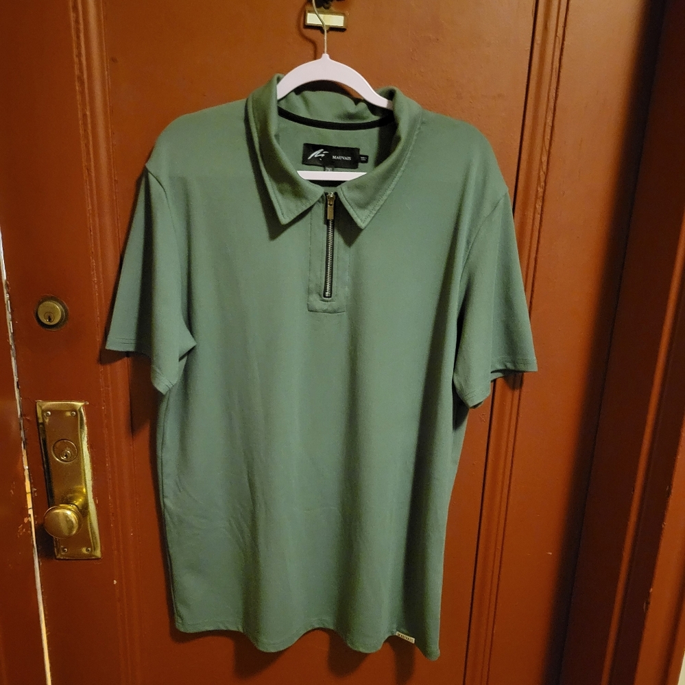Mauvis Green Polo Shirt with Classic Cut Plaque At Hem Size 2XL